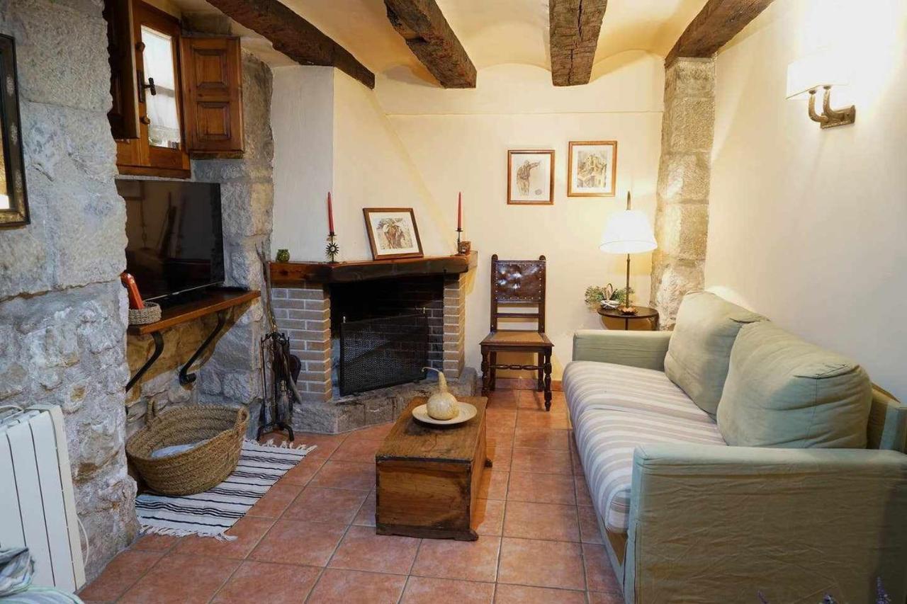 Con Mucho Encanto En Un Entorno Magico